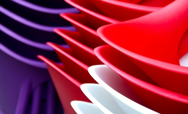 Plastik Kaplardaki Kötü Kokular Nasıl Geçer?